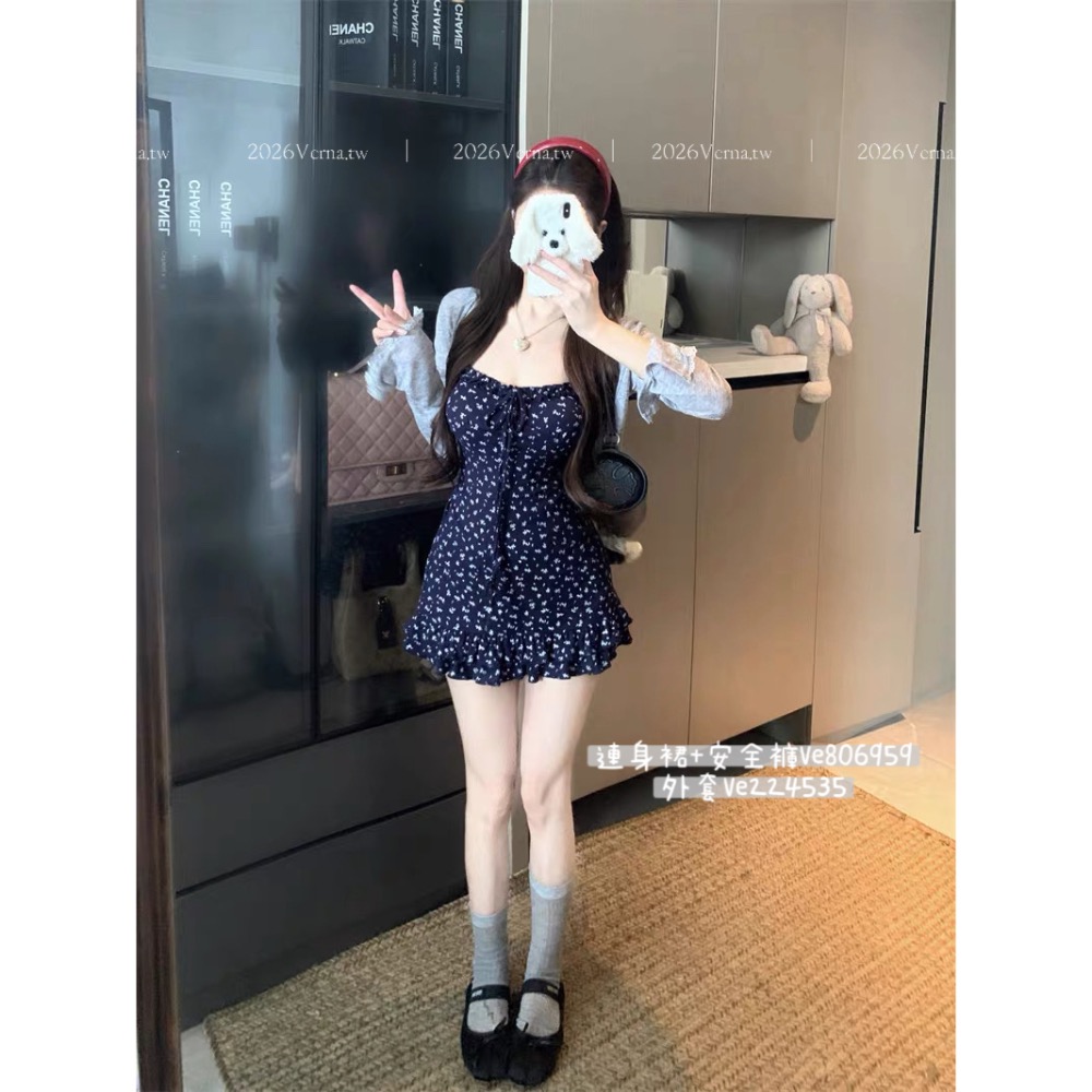 法式甜氛𝓕𝓵𝓸𝓻𝓪𝓵𝓡𝓸𝓶𝓹𝓮𝓻🌙碎花連身裙+安全褲+灰色外套-細節圖4