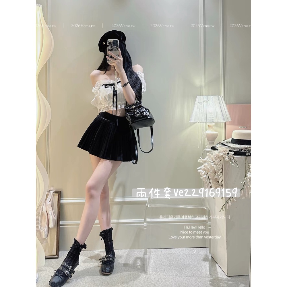法式甜酷𝓑𝓵𝓪𝓬𝓴𝓡𝓲𝓫𝓫𝓸𝓷🖤蕾絲一字領上衣+百褶短裙-細節圖2