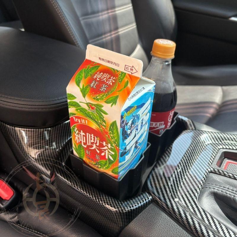 車用方形水杯架 方形紙盒 利樂包 儲物盒 杯架 杯墊 純喫茶 周邊 配件 CC CROSS RAV4 ALTIS CRV-細節圖5