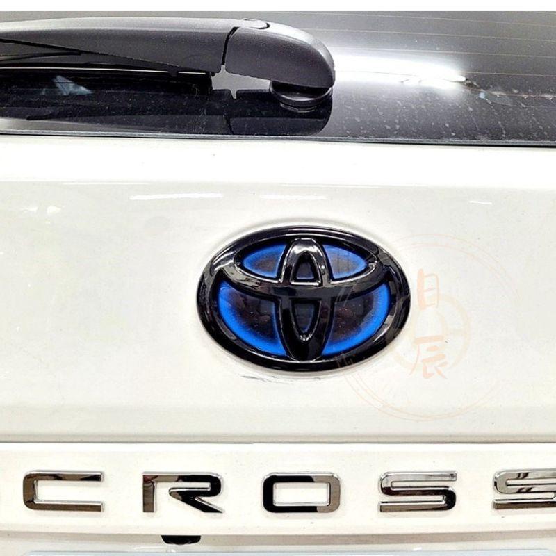 豐田 後車標飾蓋 後車標 黑化 車標貼 車標 改色 卡夢 碳纖 配件 改裝 RAV4 ALTIS CROSS YARIS-細節圖2