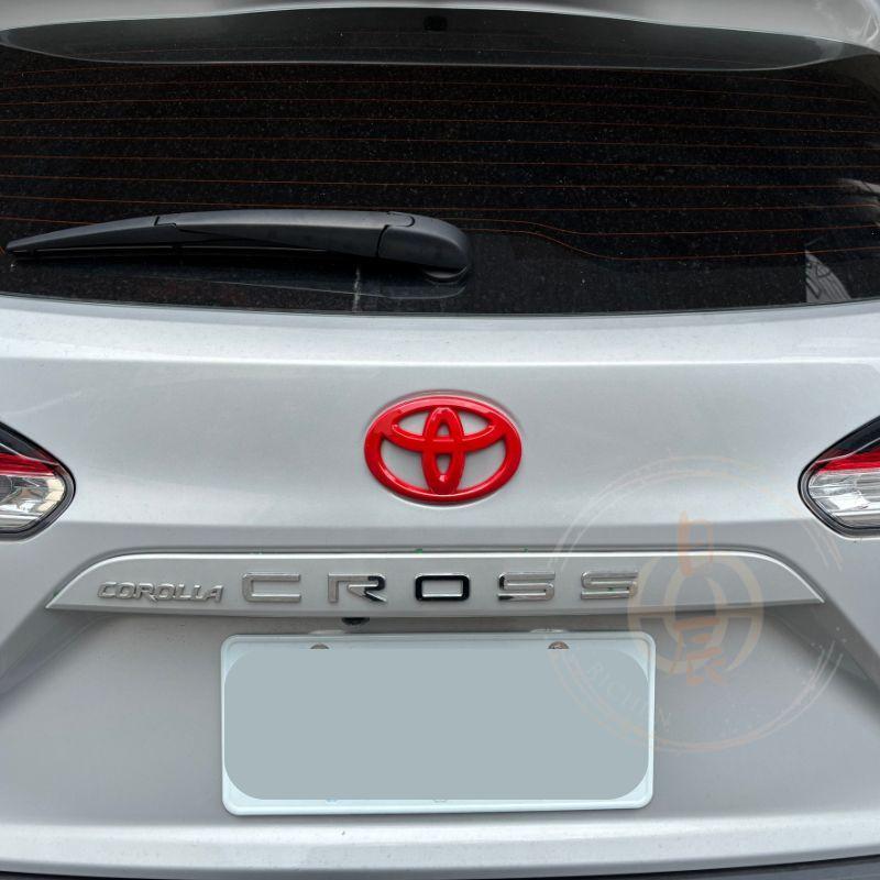 豐田 後車標飾蓋 後車標 黑化 車標貼 車標 改色 卡夢 碳纖 配件 改裝 RAV4 ALTIS CROSS YARIS-細節圖3
