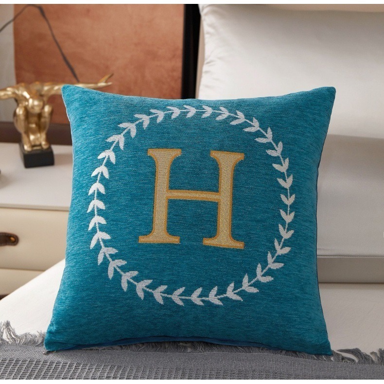 （現貨不用等！當天出貨）新款創意 字母抱枕 厚雪尼爾靠墊居家 沙發抱枕 床頭靠枕-細節圖6