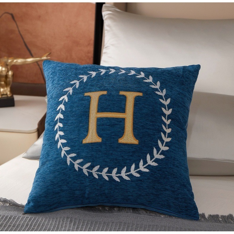 （現貨不用等！當天出貨）新款創意 字母抱枕 厚雪尼爾靠墊居家 沙發抱枕 床頭靠枕-細節圖8
