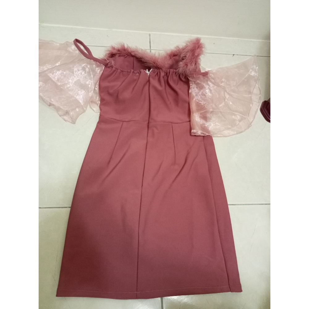 全新現貨-蕾絲荷葉連身裙(內附胸墊)-細節圖2