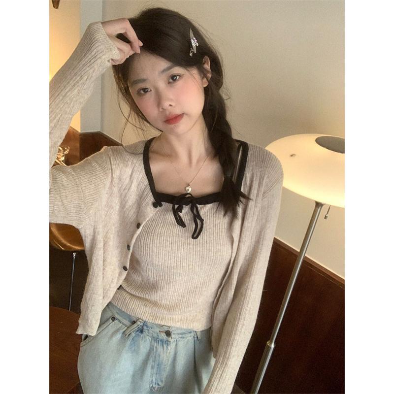 E’nes 🇰🇷夏綠蒂花季 復古小可愛套裝（吊帶背心+小外套）-細節圖3