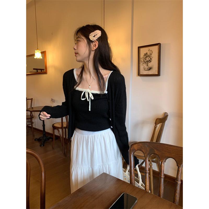 E’nes 🇰🇷夏綠蒂花季 復古小可愛套裝（吊帶背心+小外套）-細節圖8