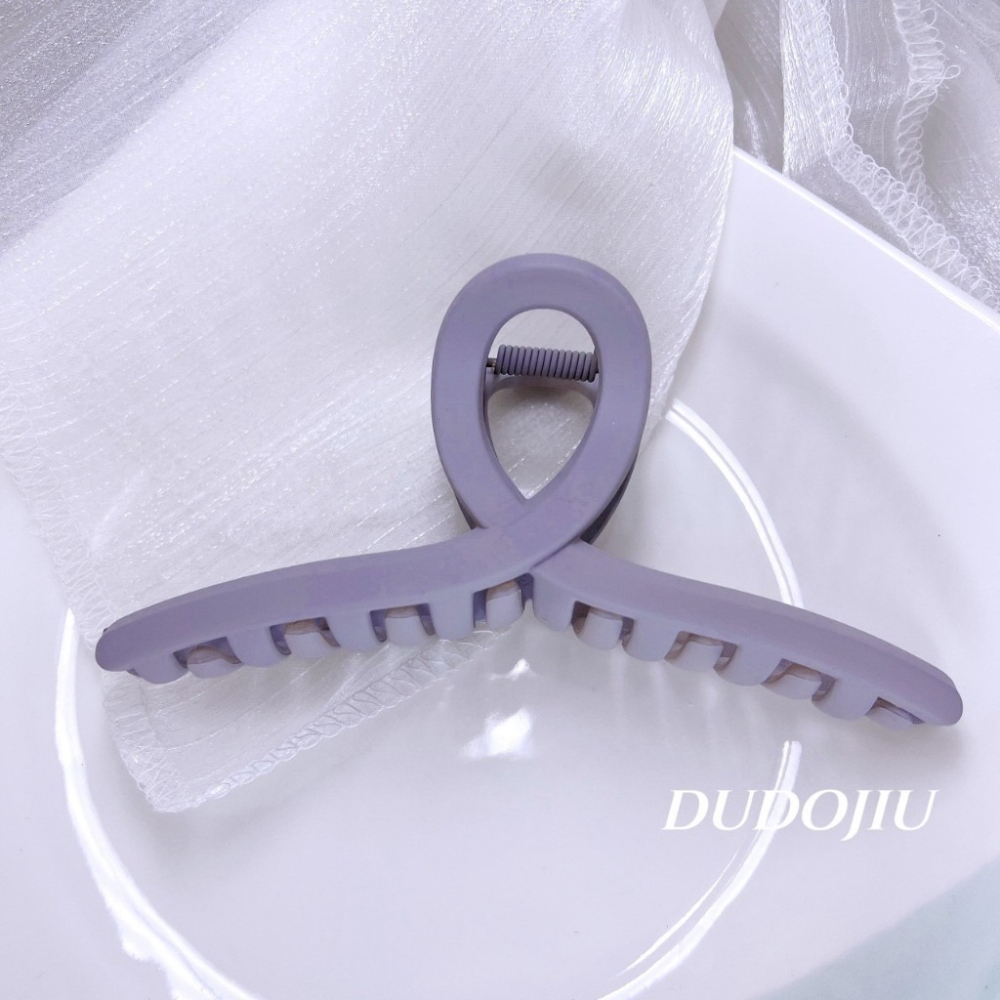 DUDOJIU♡｜🇰🇷正韓飾品✈️ 韓國帶回 ♡莫蘭迪色系列磨砂質感交叉髮夾 鯊魚夾 抓夾（隨機出）-細節圖8