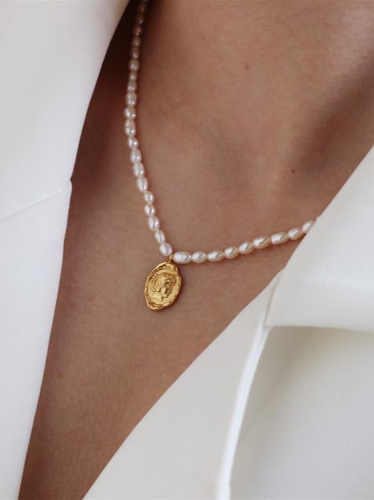 歐美簡約復古女王金幣項鍊ins輕奢小眾設計天然珍珠鎖骨鍊潮
