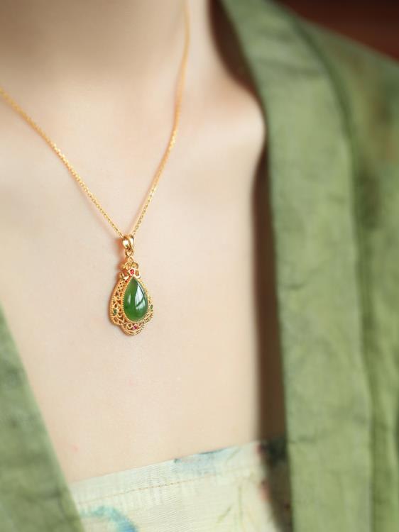 和闐玉碧玉新款18k黃金吊墜女 金鑲玉墜子項鍊女輕奢小眾設計-細節圖2