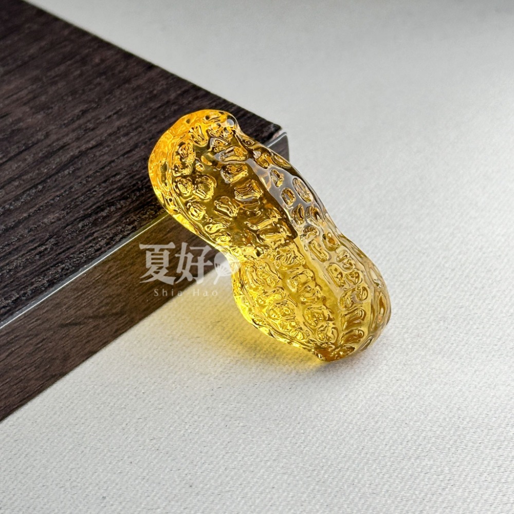 花生 -約4x1.5cm