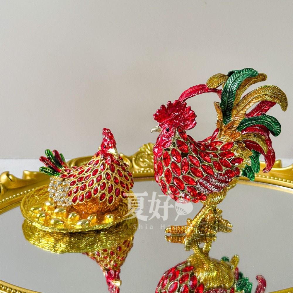 【𝑺𝒉𝒊𝒂 𝑯𝒂𝒐 夏好】現貨✨招財雞母雙入組✨聚財納福 財庫滿滿 合金鑲鑽收納寶盒 招財雞擺飾財位開運-規格圖10