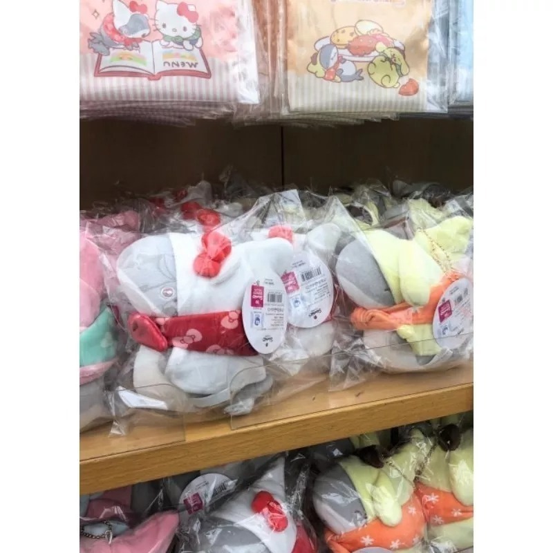 日本商品 現貨 郊遊小鯊魚×三麗鷗 布偶吊飾 kitty 酷洛米 布丁狗 大耳狗 美樂蒂 人魚漢頓 玩偶 娃娃 鑰匙圈-細節圖5