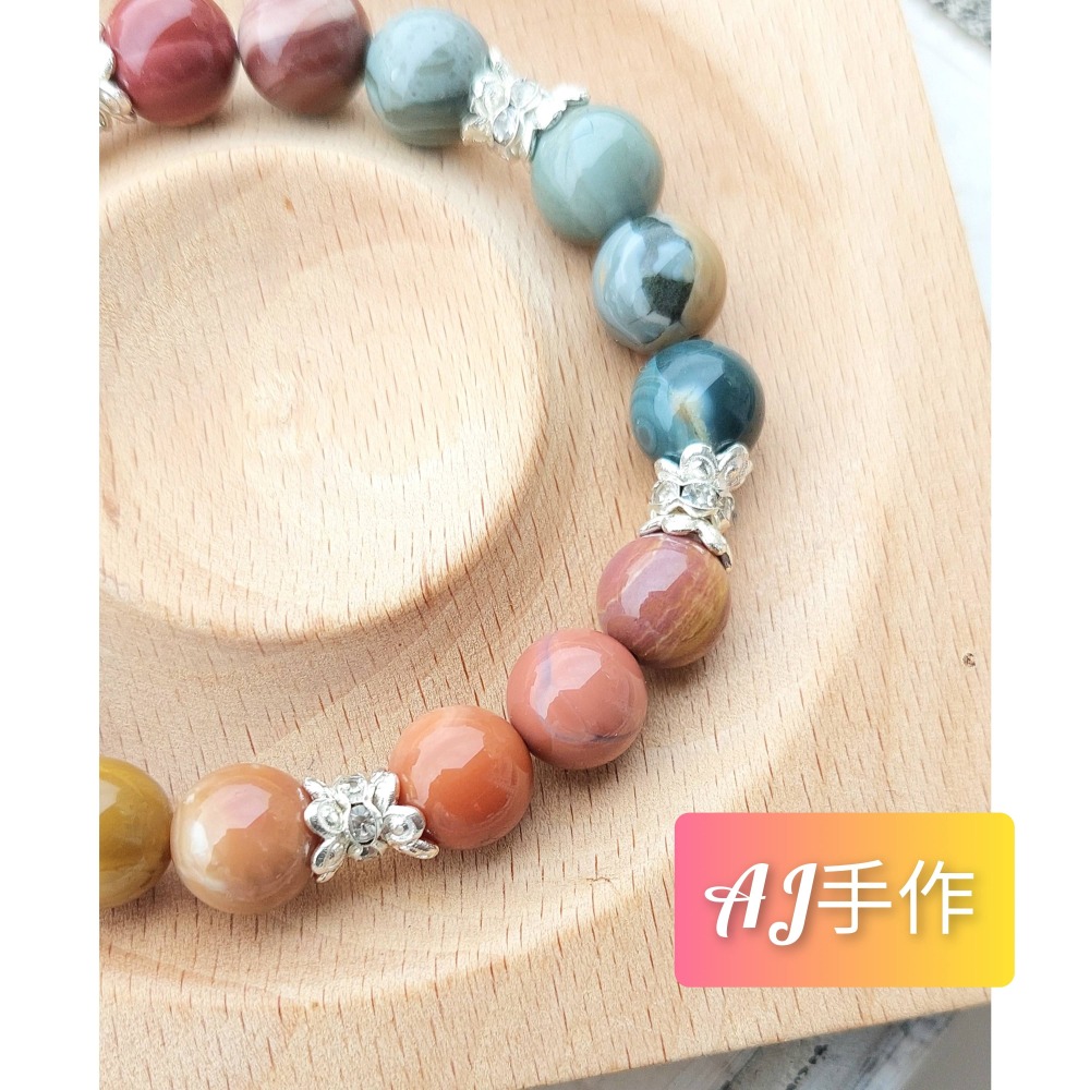 AJ手作❤️，奶茶搖搖馬的夢幻奇遇 手圍15 奶茶糖霜色飛天搖搖馬 阿拉善漸層相間精選珠子 合金銀色配件-細節圖4