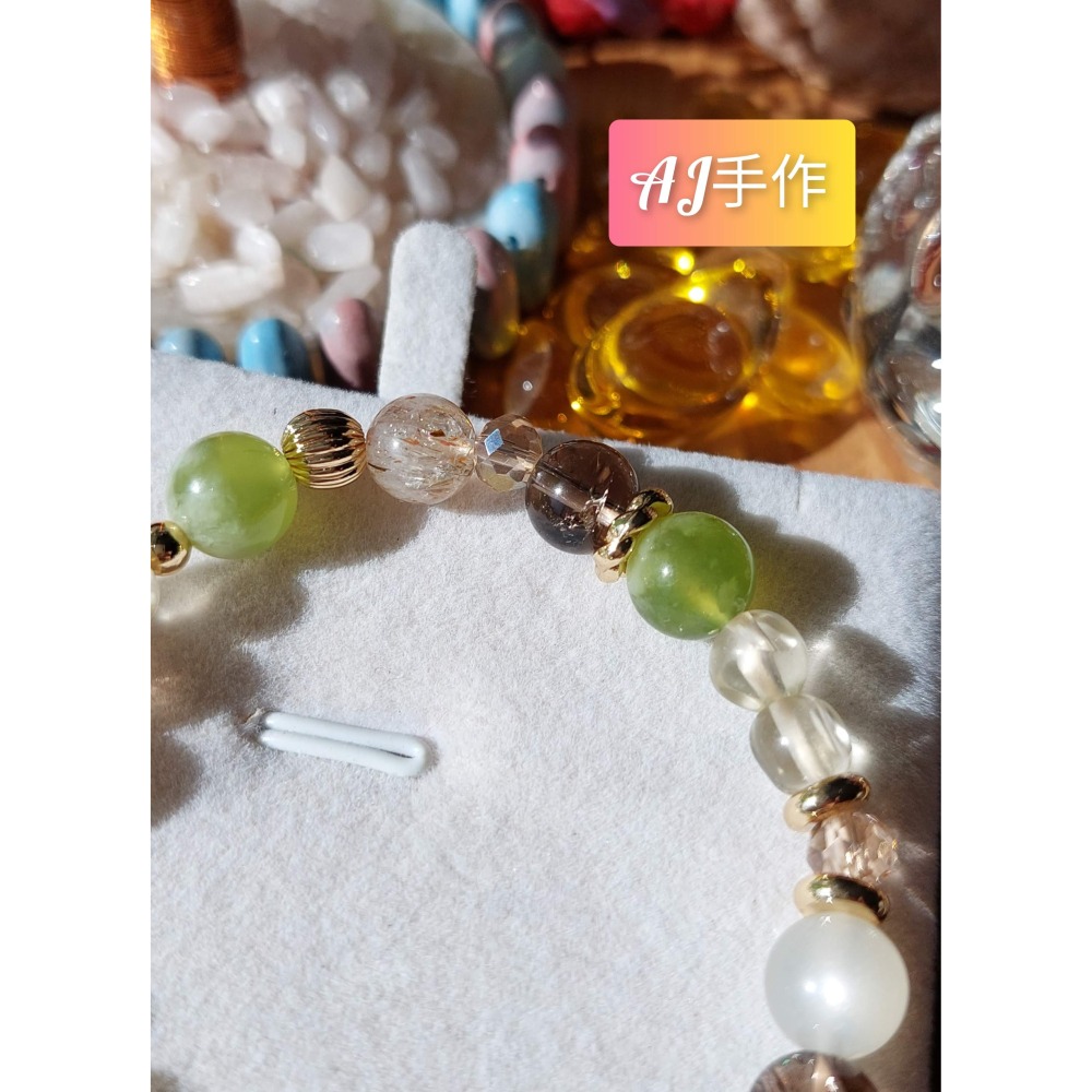 AJ手作❤️，🌹🍃【💕玫瑰綠色莊園】手鍊 🍃🌹，黑金超七 茶晶 奶蓋岫玉 安德森拉長 白月光 ..保色14k金-細節圖6