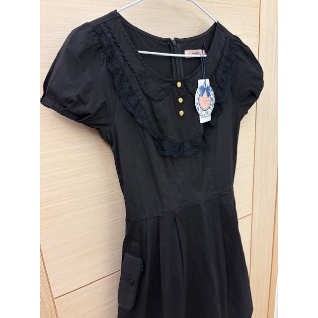 全新 專櫃 epanouir 金釦蕾絲公主袖修身洋裝 原價$3980 吊牌未拆-細節圖3