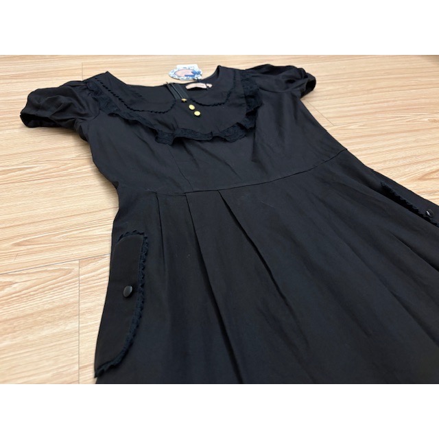 全新 專櫃 epanouir 金釦蕾絲公主袖修身洋裝 原價$3980 吊牌未拆-細節圖7