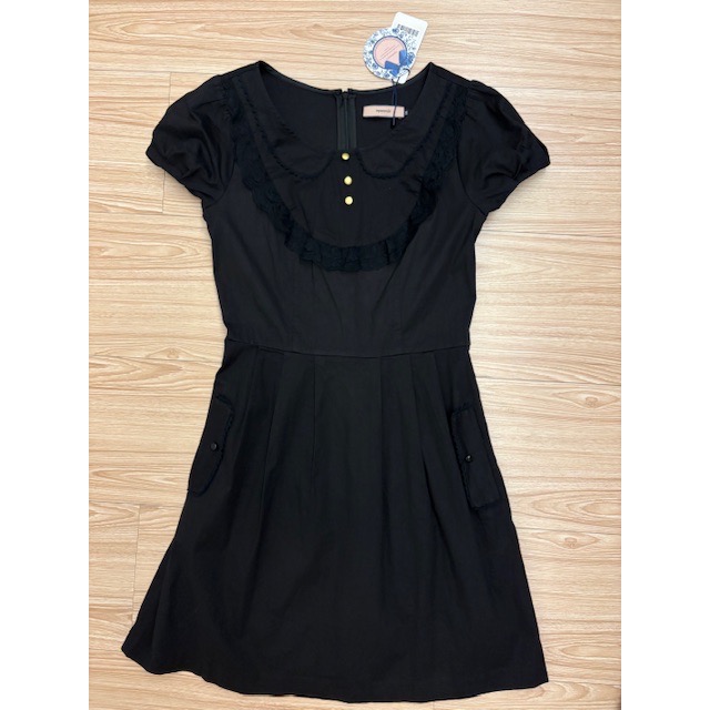 全新 專櫃 epanouir 金釦蕾絲公主袖修身洋裝 原價$3980 吊牌未拆-細節圖9