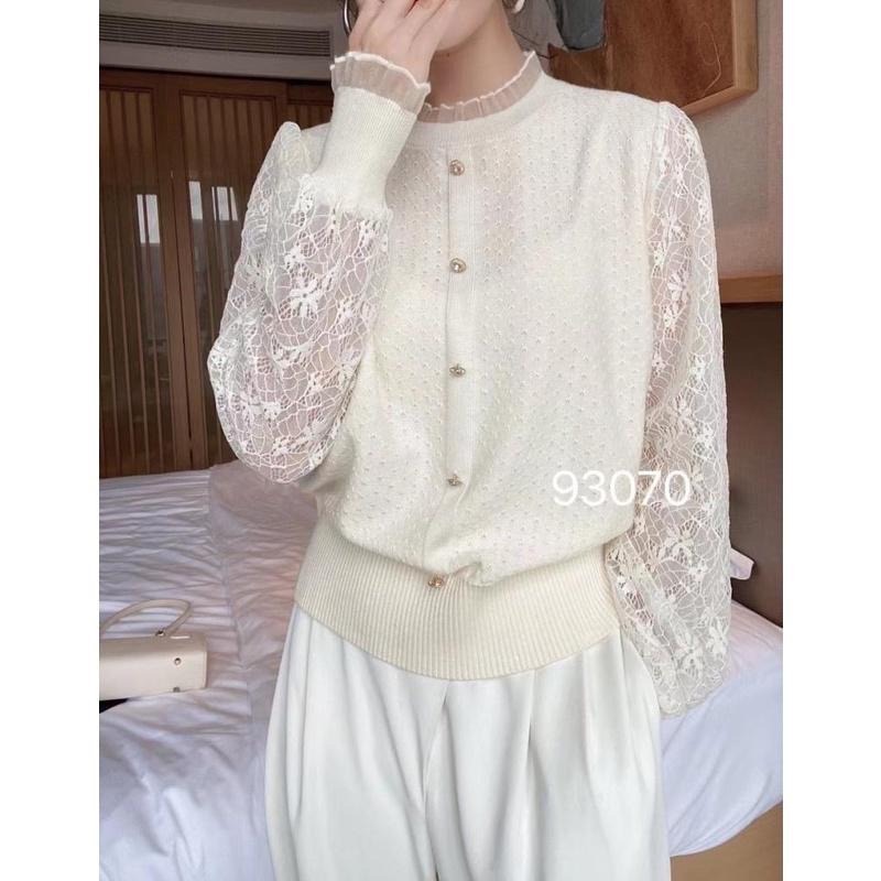 全新-珍珠釦袖拼蕾絲木耳領透膚針織上衣 杏色-細節圖3