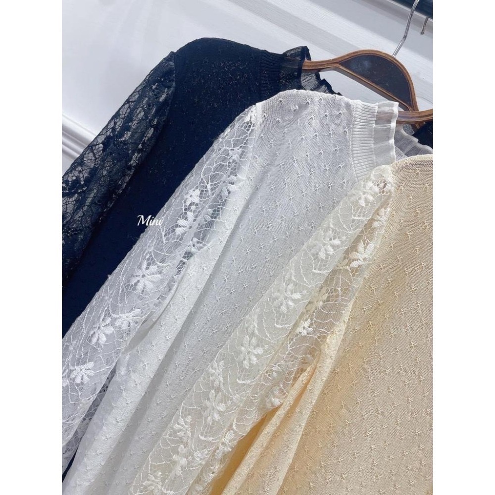 全新-珍珠釦袖拼蕾絲木耳領透膚針織上衣 杏色-細節圖5