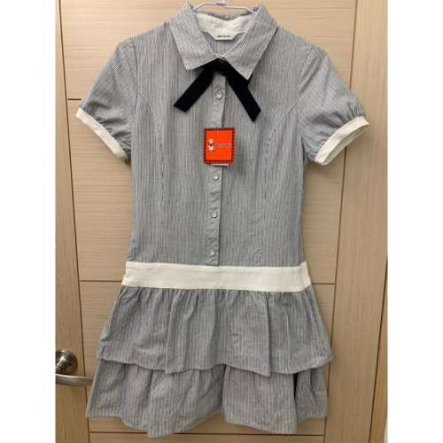 全新 專櫃 MA TSU Mi 瑪之蜜 條紋蛋糕裙襯衫洋裝（附領結） 原價$2680 吊牌未拆