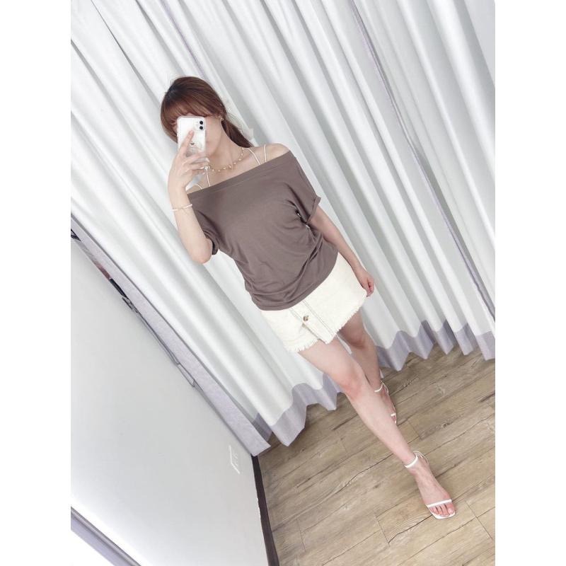 全新 韓版 斜紋布抽鬚邊排釦不規則短褲 褲裙-細節圖2