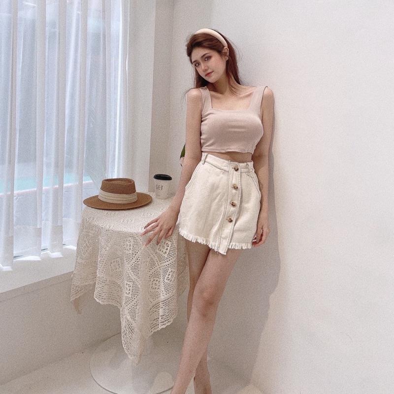 全新 韓版 斜紋布抽鬚邊排釦不規則短褲 褲裙-細節圖3