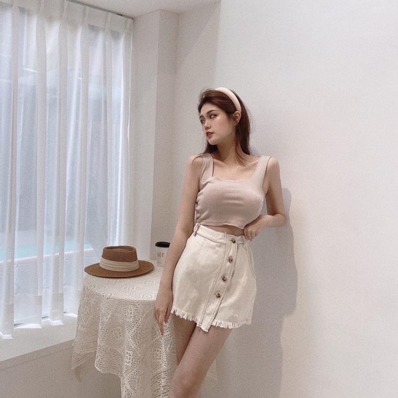 全新 韓版 斜紋布抽鬚邊排釦不規則短褲 褲裙-細節圖4