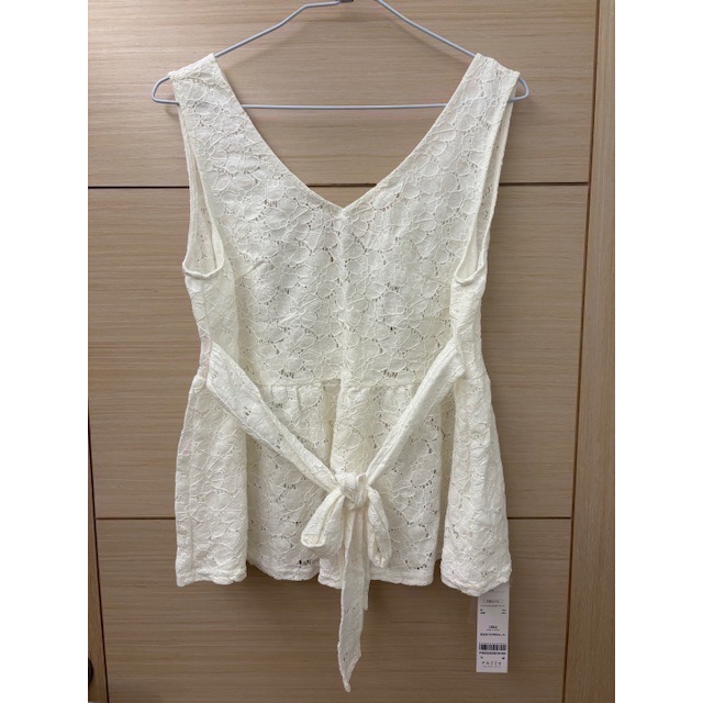 全新 PAZZO 鏤空緹花蕾絲綁帶無袖上衣 吊牌未拆-細節圖9