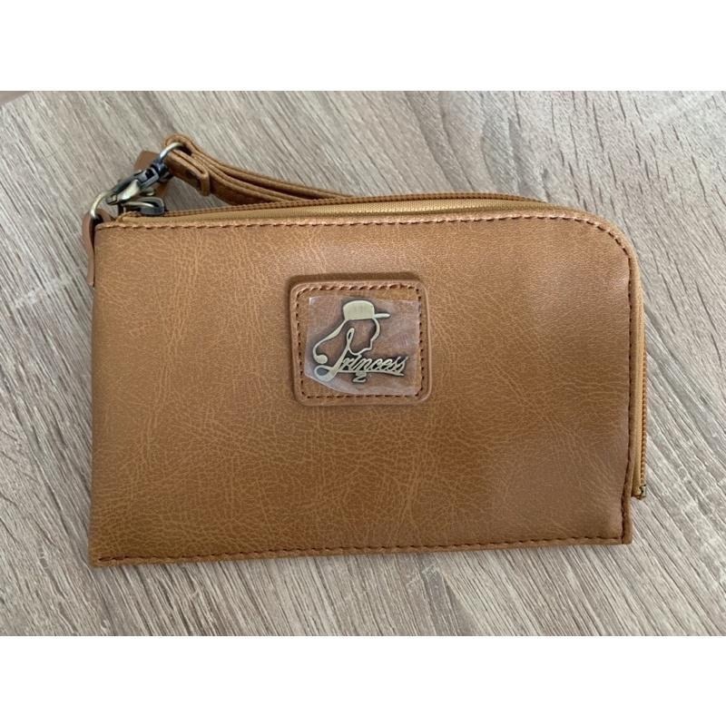 全新 1/2princess二代復古皮革品牌簡約風格手拿包 手機包 護照包 卡其-細節圖7