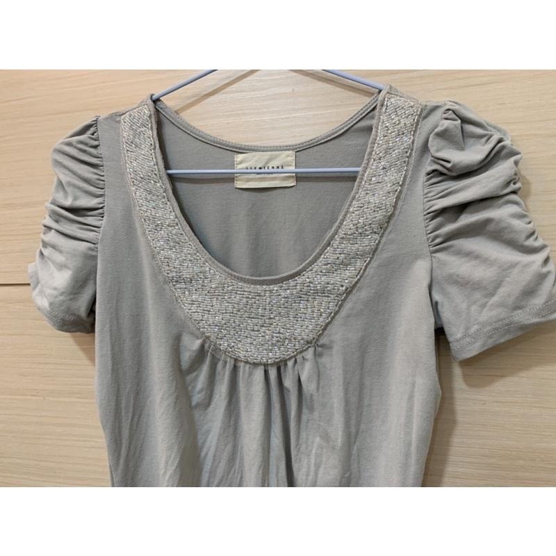 全新 正韓 胸前珠飾腰部抓皺顯瘦彈性上衣 原價$790-細節圖2