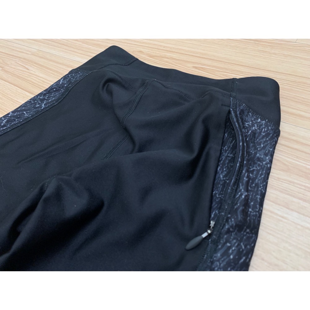 UNDER ARMOUR 安徳瑪 UA 女士 HG Fly By花色緊身褲 原價$2380 運動褲 瑜伽褲 SM-細節圖6