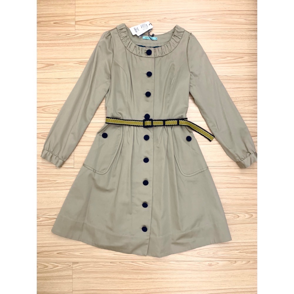 全新 epanouir 領口抓皺排釦風衣式氣質洋裝 外套 附腰帶 原價$3480 吊牌未拆-細節圖6