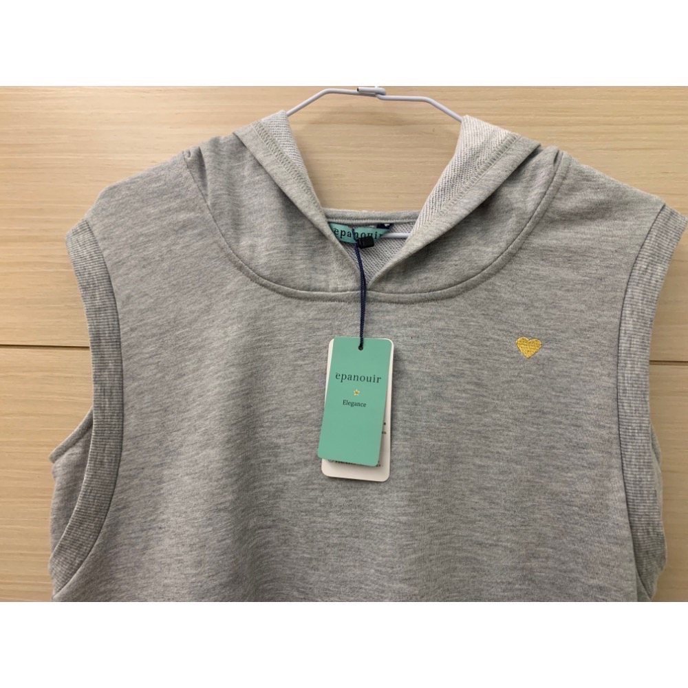 全新 epanouir 愛心刺繡毛圈休閒連帽長版上衣 帽T 原價$2280 吊牌未拆-細節圖2