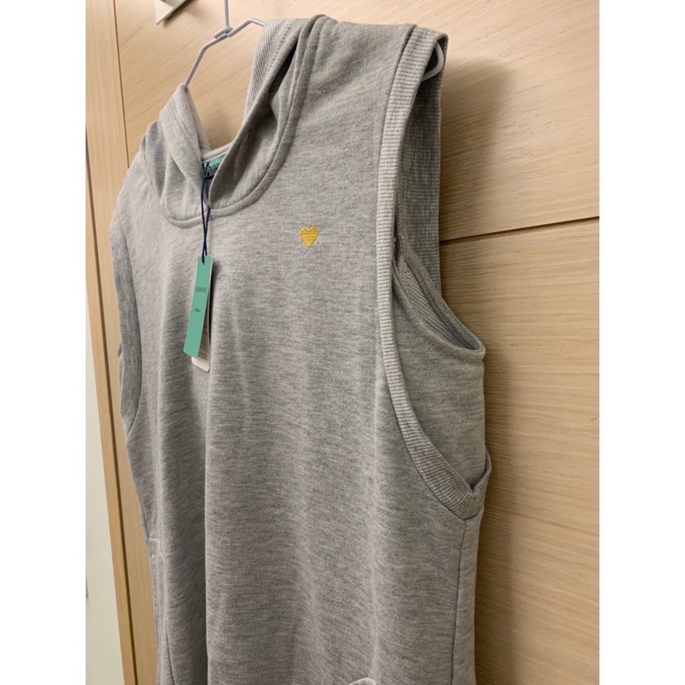 全新 epanouir 愛心刺繡毛圈休閒連帽長版上衣 帽T 原價$2280 吊牌未拆-細節圖5