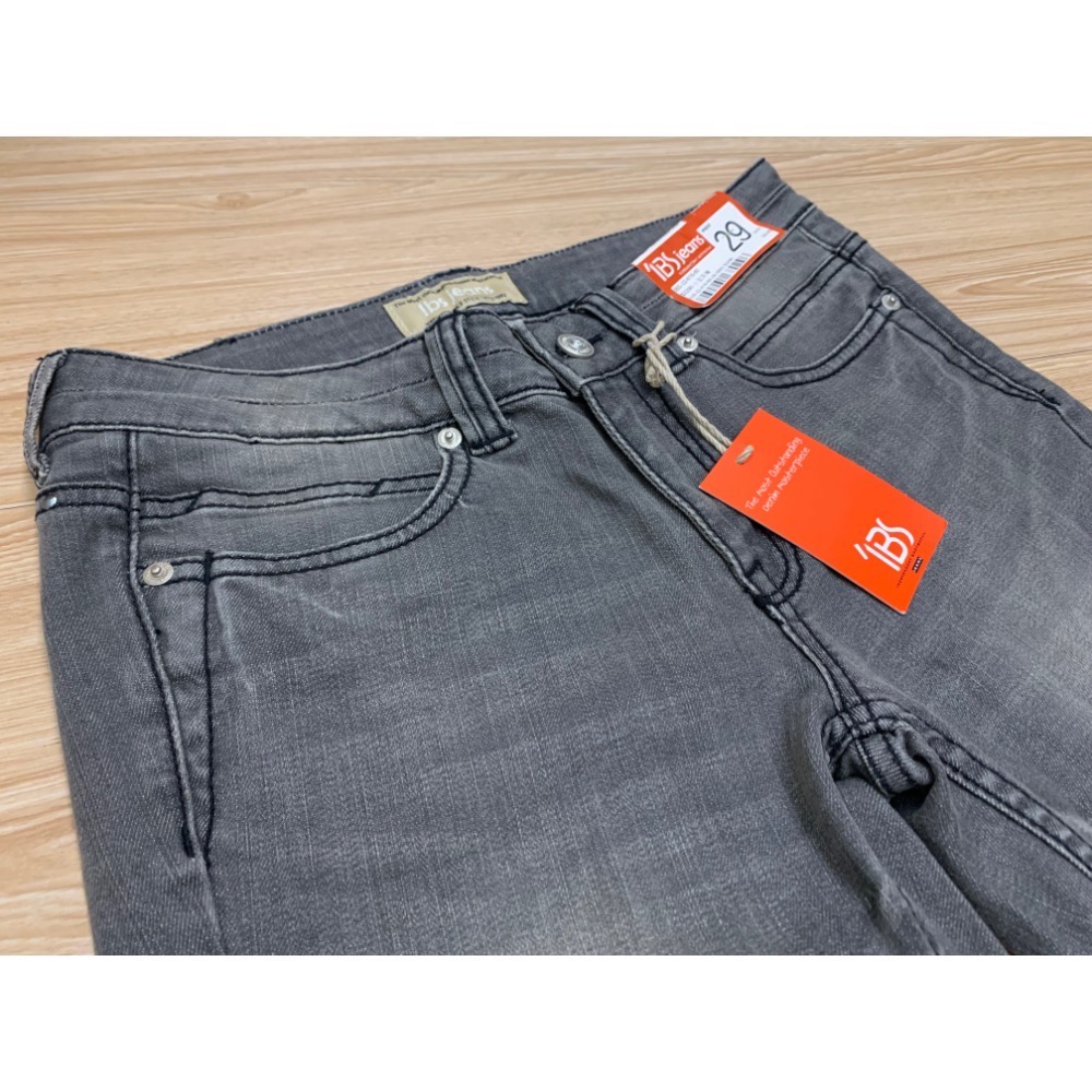 全新 專櫃 IBS 休閒刷色修身彈力小直筒牛仔褲 單寧褲 原價3290元 吊牌未拆-細節圖6