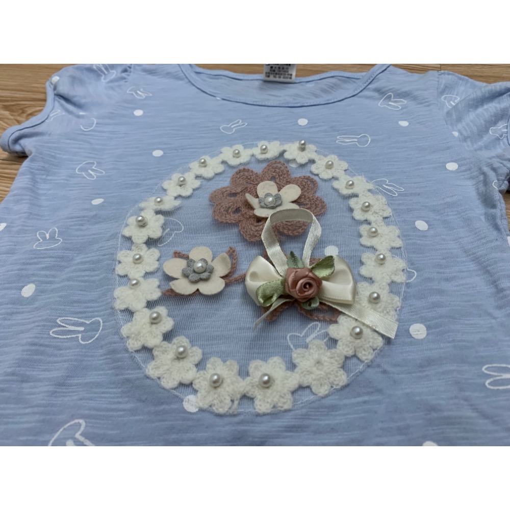 全新 巧儷而 女童幼兒寶寶蕾絲立體毛線花上衣 約80-85cm 台灣製造-細節圖3