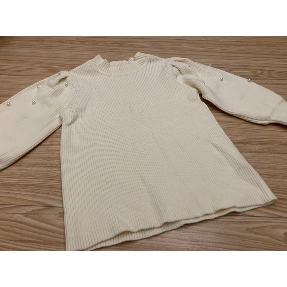 全新 香水娜娜 兒童女童幼兒珍珠蓬蓬袖坑條針織上衣 100cm 公主袖 童裝-細節圖5