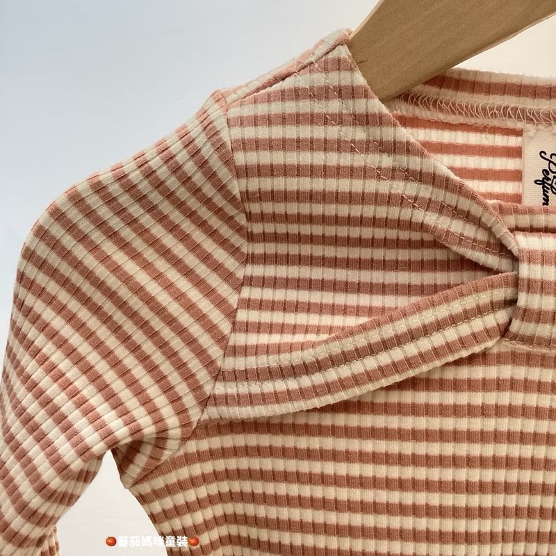 全新 香水娜娜 兒童女童幼兒蝴蝶結領坑條針織上衣 約100cm 原價$399 童裝-細節圖8