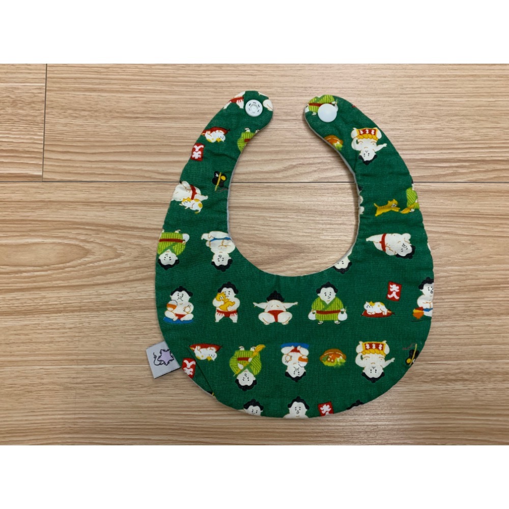 全新 / 二手少用 Lite Workshop 手工八層紗雙面花色圍兜 口水兜 口水巾 幼兒寶寶小孩-細節圖4