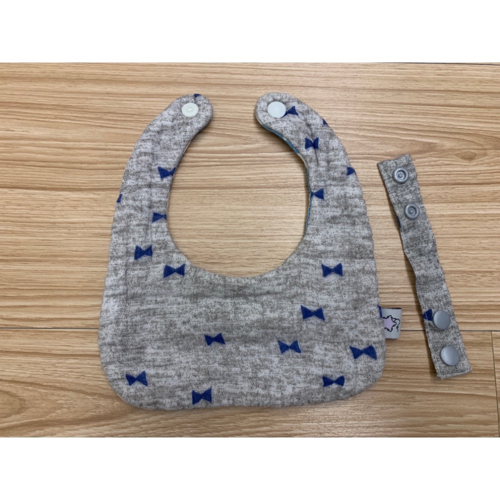 全新 / 二手少用 Lite Workshop 手工八層紗雙面花色圍兜 口水兜 口水巾 幼兒寶寶小孩-細節圖9