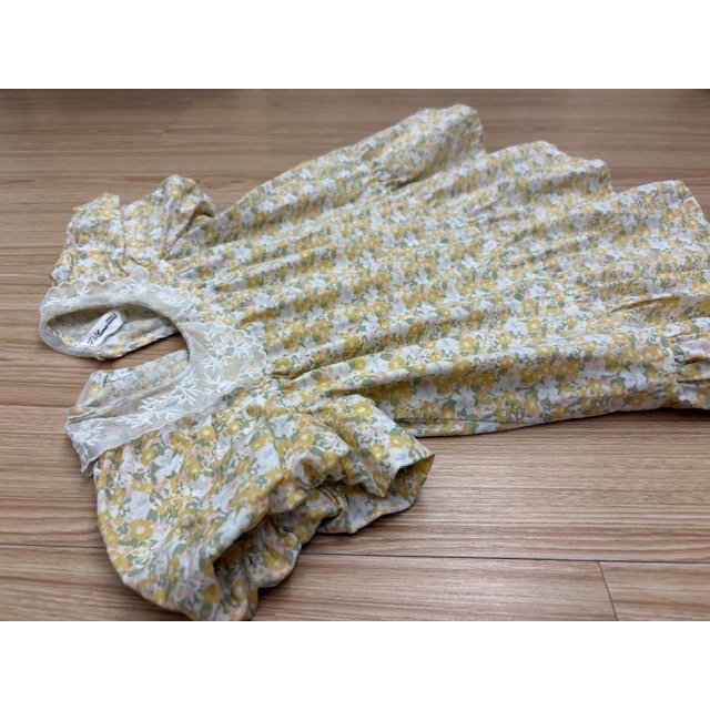二手近全新 香水娜娜 兒童幼兒女童 蕾絲翻領碎花洋裝 90cm 連身裙 童裝-細節圖4