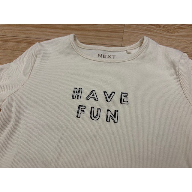 全新 NEXT 女童兒童 英文字木耳邊坑條彈力休閒上衣 5-6y / 116cm 大童童裝-細節圖3
