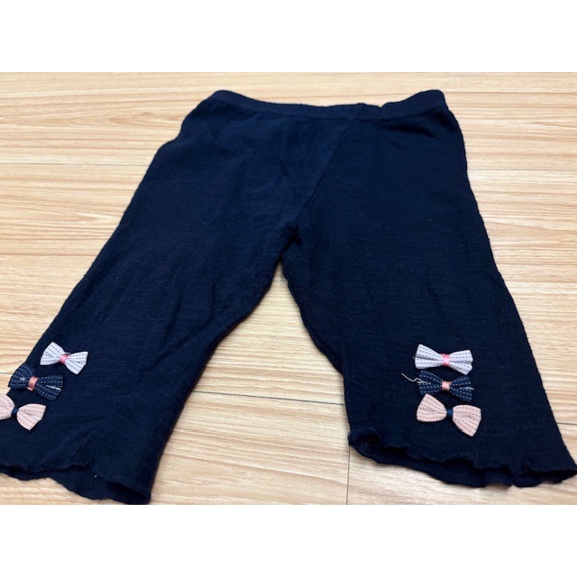 二手很新 兒童幼兒女童 立體蝴蝶結不對稱竹節棉短褲 約90～100cm 童裝-細節圖3