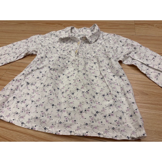 全新 品牌童裝 兒童幼兒女童 打褶小碎花圓領襯衫 約90cm-細節圖2