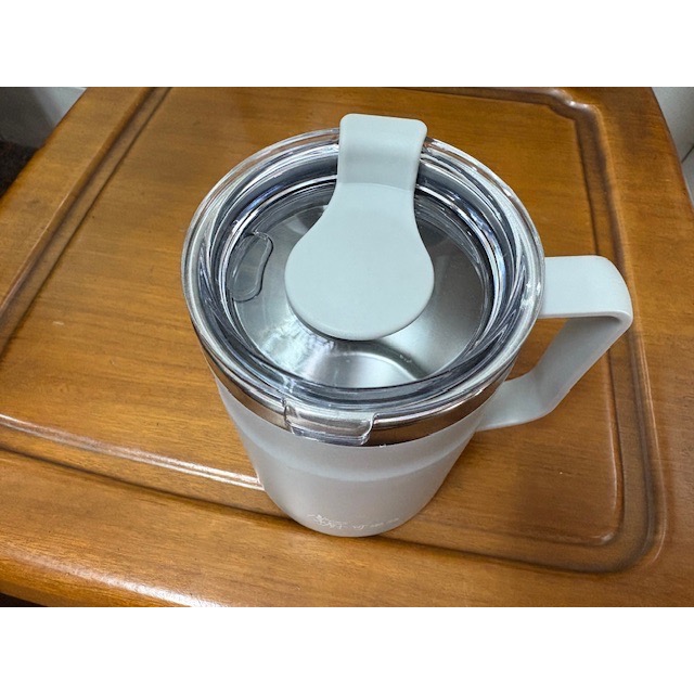 全新 掌廚可樂膳 輕量不鏽鋼防燙馬克杯530ml CH-B530 海鹽灰色 杯子 有杯蓋 水杯-細節圖3