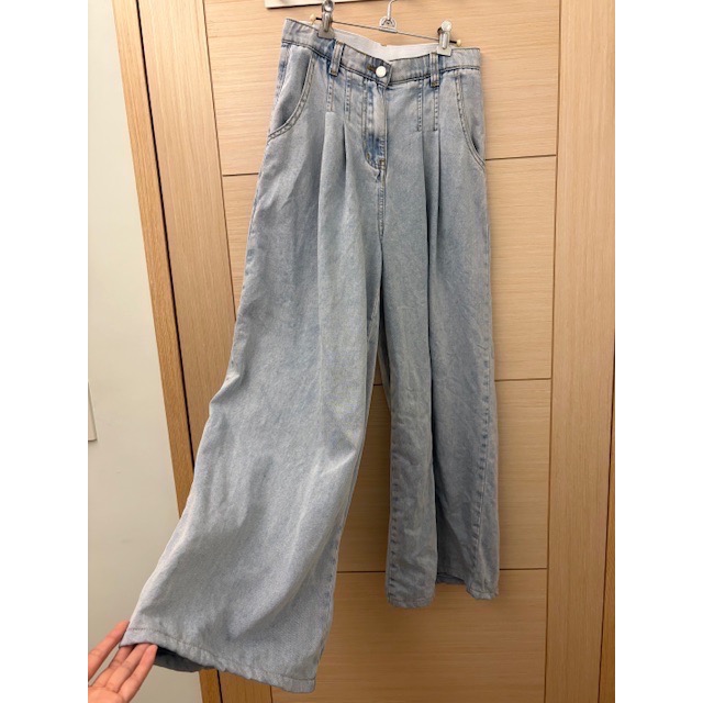 (客訂5件）近全新 CHENN CHENN 打摺牛仔褲、卡特星星刺繡上衣、牛仔上衣、條紋褲裙、貓咪假兩件洋裝-細節圖4