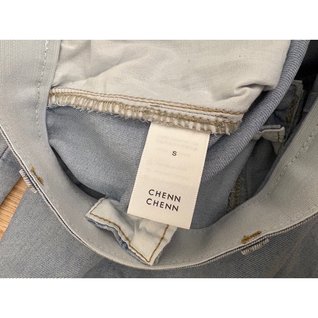 (客訂5件）近全新 CHENN CHENN 打摺牛仔褲、卡特星星刺繡上衣、牛仔上衣、條紋褲裙、貓咪假兩件洋裝-細節圖6