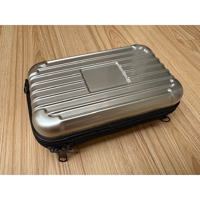 全新 行李箱造型 硬殼收納包 附背帶+提繩 硬殼斜背包 化妝包-細節圖3