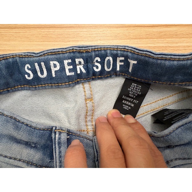 二手保存良好 &DENIM 兒童男童 修身彈力牛仔褲 約5-6歲 童裝-細節圖4