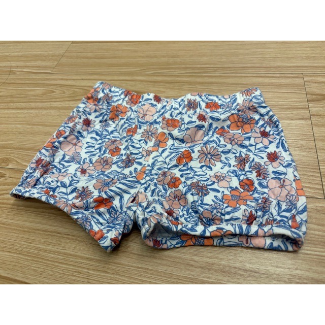 二手極新 Carter’s 卡特 兒童花卉棉質短褲 3T 花朵短褲 童裝 女童幼兒寶寶-細節圖2